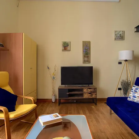 Ampio Loft Con Ac, Wi-fi E Posto Biciclette A 50 Metri Dal Mare شقة