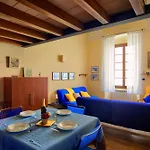 Appartement Ampio Loft Con Ac, Wi-fi E Posto Biciclette A 50 Metri Dal Mare Imperia