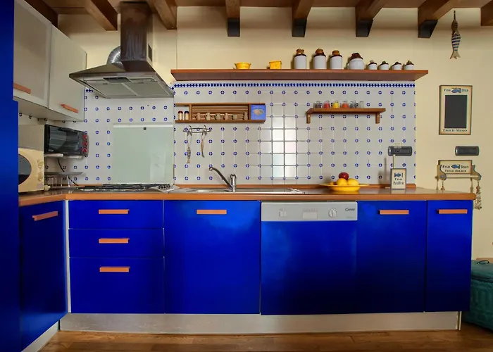 Апартаменты Ampio Loft Con Wi-fi A 50 Metri Dal Mare *