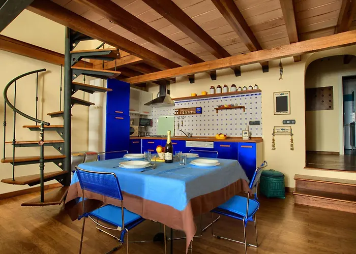 Ampio Loft Con Wi-fi A 50 Metri Dal Mare * Империя